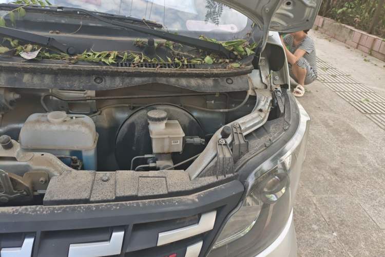 Used CHANGAN KAICHENG Xingka 2024 1.5L GDI Single-Row Short-Box Cargo Truck Standard Version Engine Bay Left