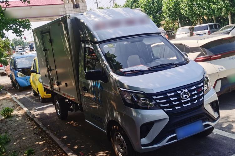 Used CHANGAN KAICHENG Xingka 2024 1.5L GDI Single-Row Long-Box Composite-Floor Cargo Van – Standard Version Exterior 2