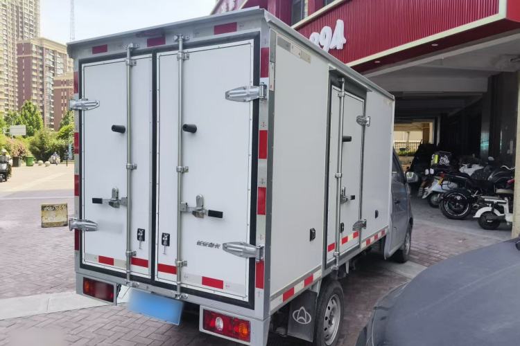 Used CHANGAN KAICHENG Xingka 2024 1.5L GDI Single-Row Long-Box Composite-Floor Cargo Van – Standard Version Exterior 4