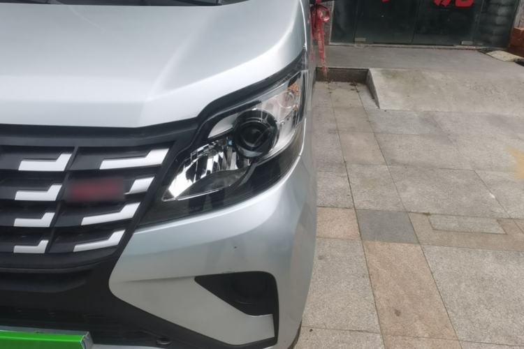 Used CHANGAN KAICHENG Xingka 2024 1.5L GDI Single-Row Long-Box Cargo Truck – Comfort Version Left Front Headlight