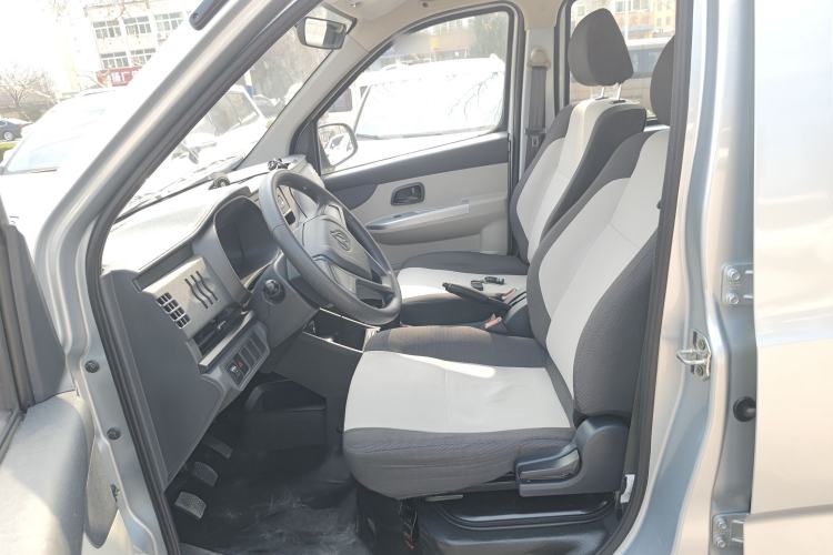 Used CHANGAN KAICHENG Xingka 2024 1.5L GDI Double-Cab Long-Box Cargo Vehicle – Comfort Edition Left Front Seat