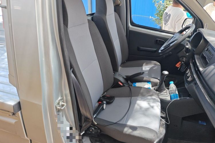 Used CHANGAN KAICHENG Xingka 2024 1.5L GDI Single-Row Short-Box Cargo Truck Standard Version Left Rear Seat