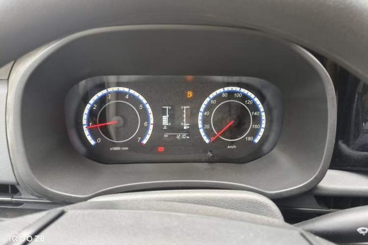Used CHANGAN KAICHENG Xingka 2024 1.5L GDI Single-Row Long-Box Composite-Floor Cargo Van – Standard Version Odometer Close Up