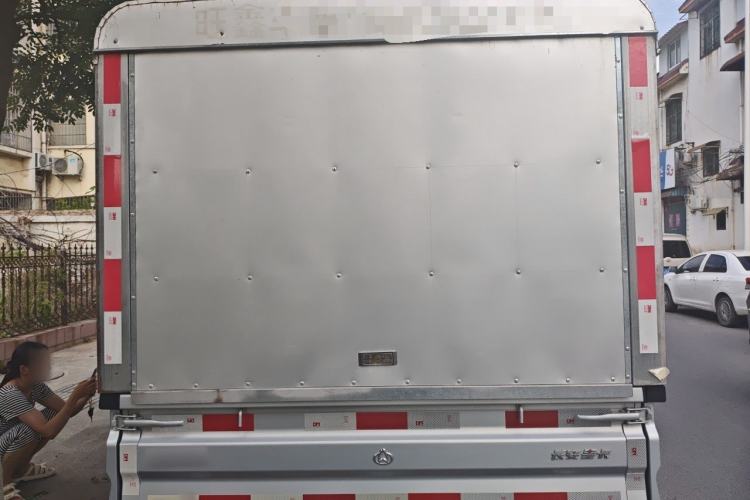 Used CHANGAN KAICHENG Xingka 2024 1.5L GDI Single-Row Short-Box Cargo Truck Standard Version Trunk