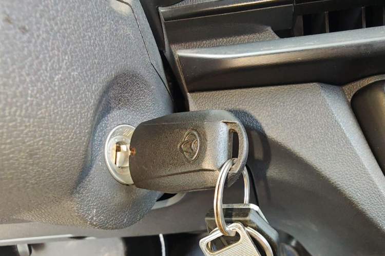 Used CHANGAN KAICHENG Xingka 2024 1.5L GDI Double-Cab Long-Box Cargo Vehicle – Comfort Edition Vehicle Key