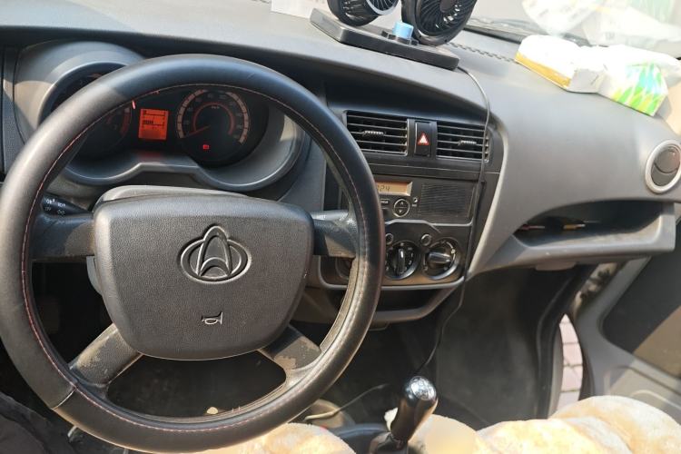Used CHANGAN KAICHENG Xingka C Series 2019 1.2L Single-Row Truck Base Model JL473Q Center Console