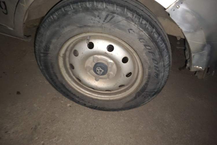 Used CHANGAN KAICHENG Xingka C Series 2019 1.2L Single-Row Truck Standard Model JL473Q Right Front Wheel Hub