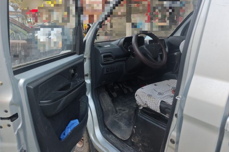 Used CHANGAN KAICHENG Xingka PLUS 2022 1.6L Comfort-Grade Air-Conditioned Single-Row Standard Vehicle DAM16KR Driver Seat