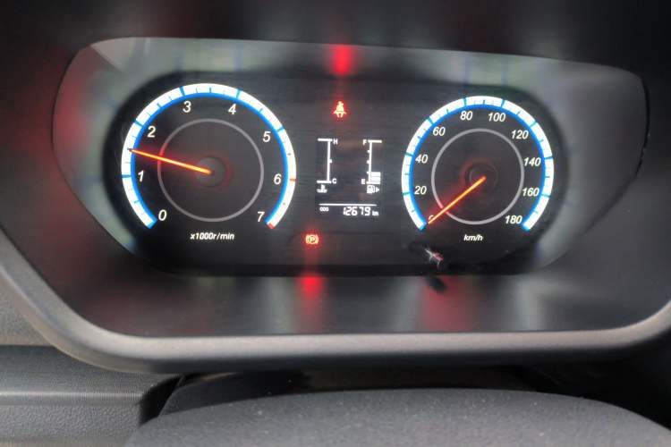 Used CHANGAN KAICHENG Xingka PLUS 2022 1.6L Luxury Edition Air-Conditioned Double-Cab Standard Vehicle DAM16KR Odometer Close Up