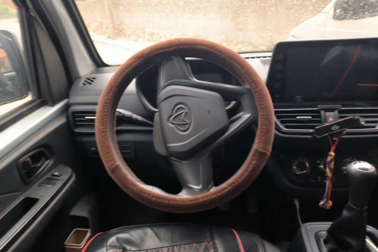 Used CHANGAN KAICHENG Xingka PLUS 2022 1.6L Luxury Edition Air-Conditioned Double-Cab Standard Vehicle DAM16KR Steering Wheel
