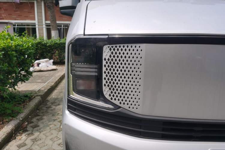 Used CHANGAN KAICHENG Xingka PLUS  Right Front Headlight