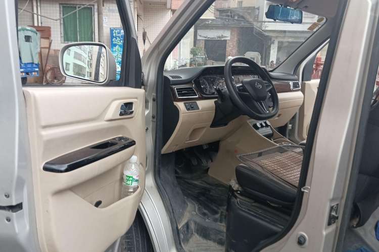 Used CHANGAN KUAYUE 2021 Luxury 7-Seater Bus with Huichuan System Driver Seat