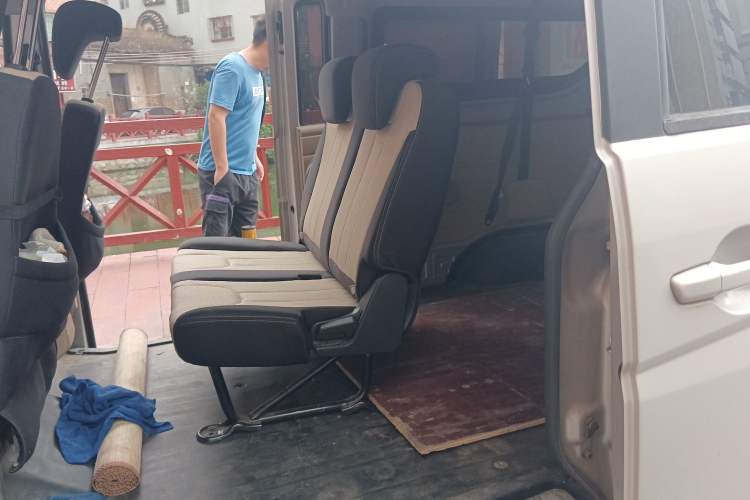 Used CHANGAN KUAYUE 2021 Luxury 7-Seater Bus with Huichuan System Left Rear Seat