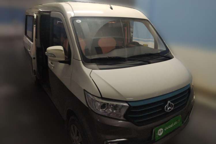 Used CHANGAN KUAYUE 2021 Luxury 6-Seater Passenger Bus with Huichuan System Front Right 45 Deg