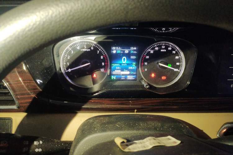 Used CHANGAN KUAYUE 2021 Luxury 6-Seater Passenger Bus with Huichuan System Instrument Cluster