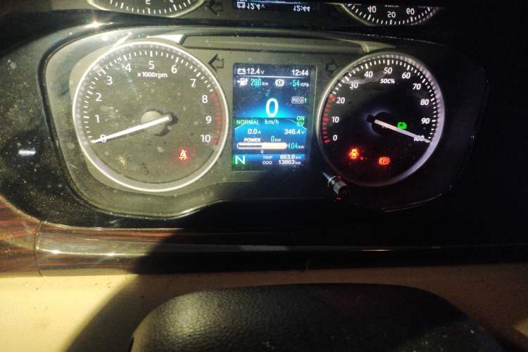 Used CHANGAN KUAYUE 2021 Luxury 6-Seater Passenger Bus with Huichuan System Odometer Close Up