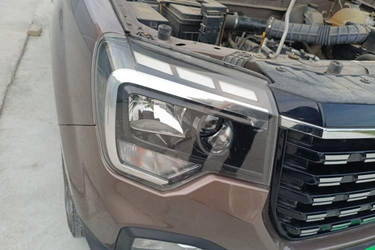 Used CHANGAN KUAYUE Wang F3 2021 1.6L Luxury Short-Wheelbase DAM16KL Right Front Headlight