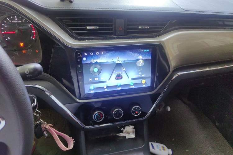 Used CHANGAN KUAYUE Wang F3 2021 1.6L Luxury Long-Wheelbase DAM16KL Audio And AC Panel