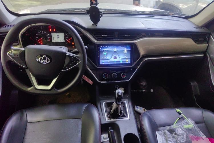 Used CHANGAN KUAYUE Wang F3 2021 1.6L Luxury Long-Wheelbase DAM16KL Center Console
