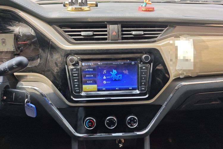 Used CHANGAN KUAYUE Wang F3 2021 1.6L Luxury Long-Wheelbase DAM16KL Audio And AC Panel