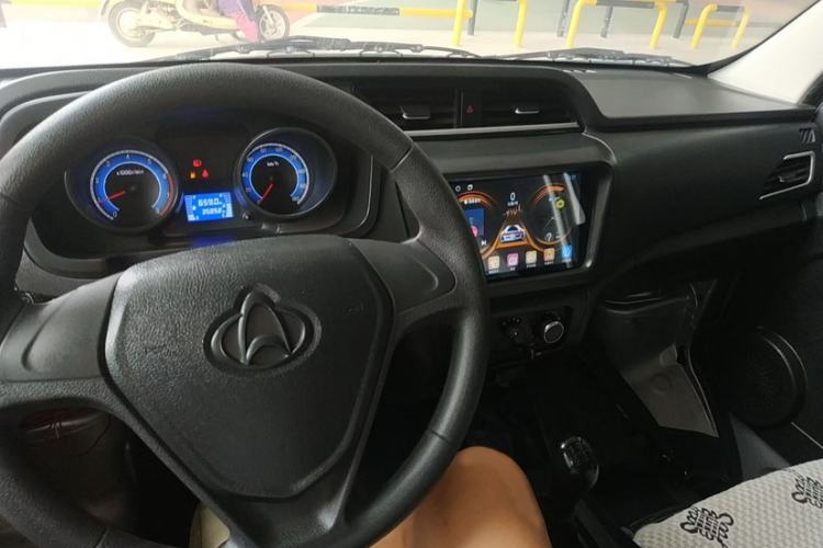 Used CHANGAN KUAYUE Wang X1 2018 1.2L Standard Model Double-Cab with Single Rear Wheel Standard Cargo Bed – LJ469Q-AEB Interior 2