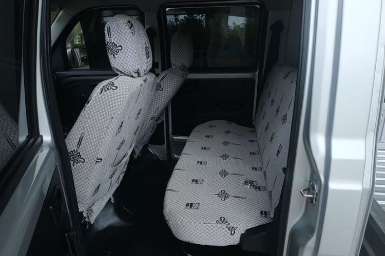 Used CHANGAN KUAYUE Wang X1 2018 1.2L Standard Model Double-Cab with Single Rear Wheel Standard Cargo Bed – LJ469Q-AEB Interior 5