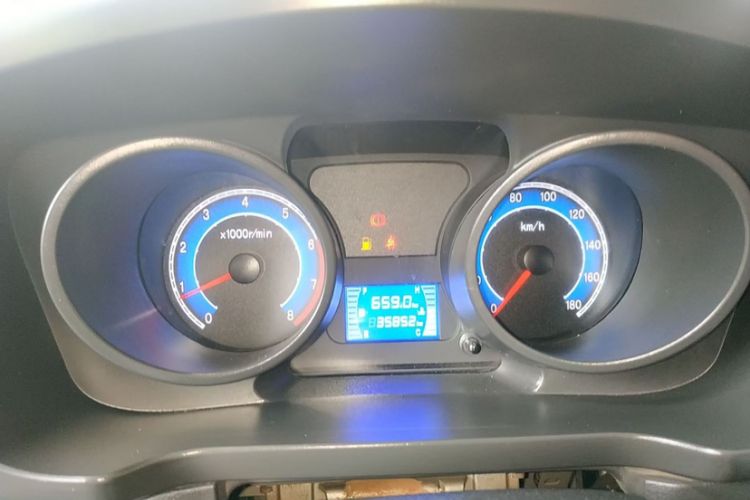 Used CHANGAN KUAYUE Wang X1 2018 1.2L Standard Model Double-Cab with Single Rear Wheel Standard Cargo Bed – LJ469Q-AEB Odometer Close Up