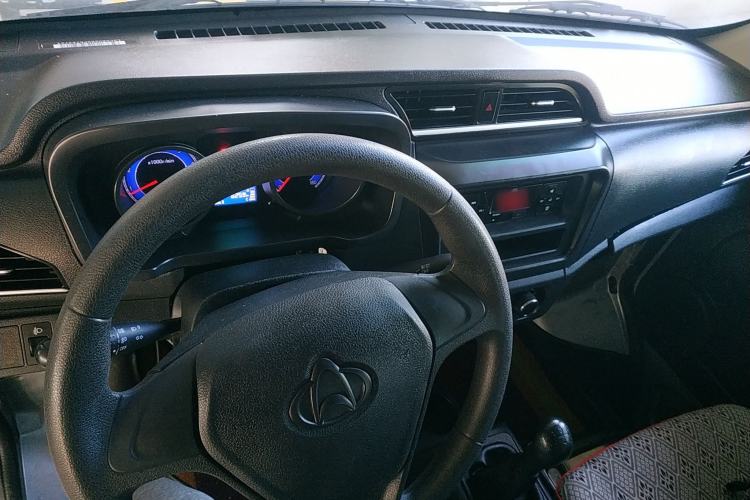 Used CHANGAN KUAYUE Wang X1 2018 1.2L Standard Model Single-Row Rear Single Wheel Extended Cargo Bed LJ469Q-AEB Interior 2