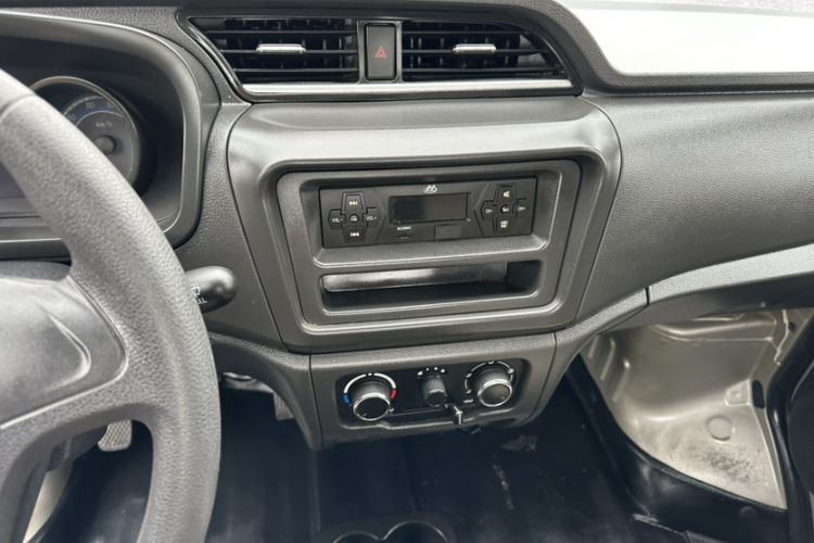 Used CHANGAN KUAYUE Wang X1 2018 1.2L Standard Model Single-Row Rear Single Wheel Extended Cargo Bed LJ469Q-AEB Interior 3
