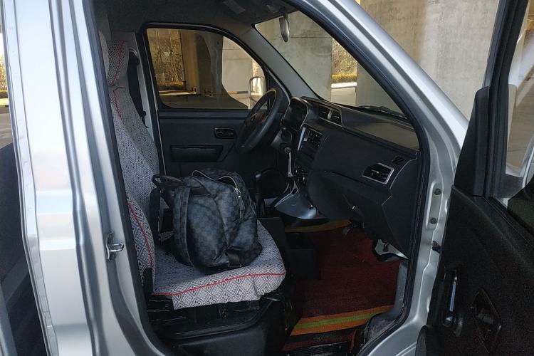 Used CHANGAN KUAYUE Wang X1 2018 1.2L Standard Model Single-Row Rear Single Wheel Extended Cargo Bed LJ469Q-AEB Right Front Seat