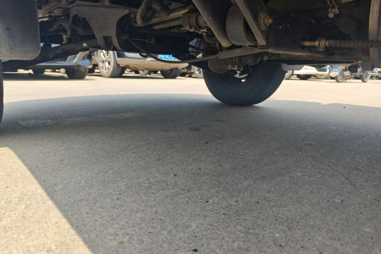 Used CHANGAN KUAYUE Wang X1 2022 1.2L Comfort-Grade Cargo Vehicle Single Cab with Dual Rear Wheels 2990 mm Wheelbase 3.05-Meter Length LJ469Q-AEB Chassis Front Left