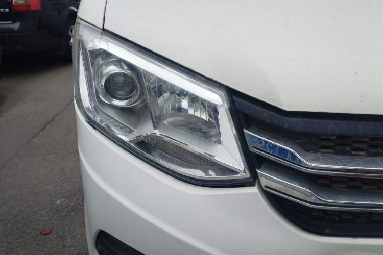 Used CHANGAN KUAYUE Wang X1  Right Front Headlight