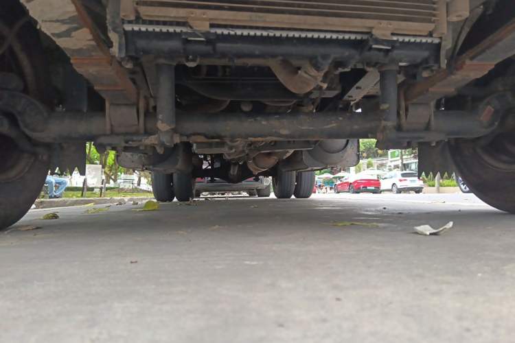 Used CHANGAN KUAYUE Wang X3 2021 1.6L Standard Single-Row Dual Rear Wheels 3300mm Cargo Bed DAM16KR Chassis Front