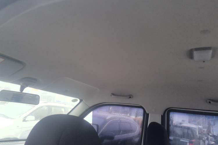 Used CHANGAN KUAYUE Wang X3 2021 1.6L Standard Version Double Cab with Dual Rear Wheels 2710mm Cargo Bed DAM16KR Headliner
