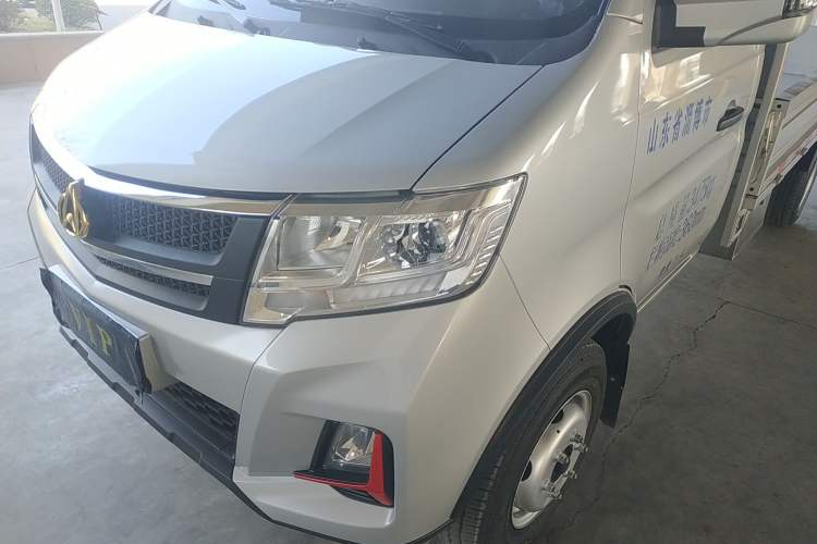 Used CHANGAN KUAYUE Wang X3 2022 1.6L Flagship PLUS Cargo Truck Single Cab with Dual Rear Wheels 3400 mm Wheelbase 3.3-Meter Length DAM16KR Left Front Headlight