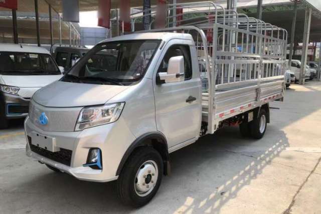 Used CHANGAN KUAYUE Wang X3 EV 2024 PLUS EV Flatbed Zhonghang 3.8m Comfort Edition