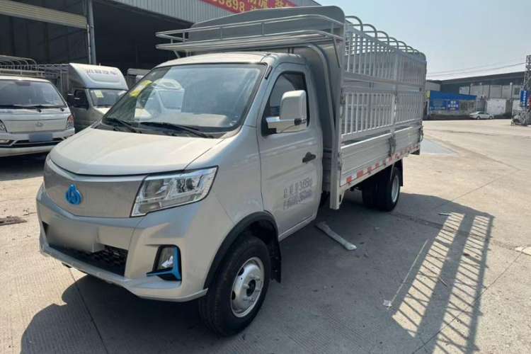 Used CHANGAN KUAYUE Wang X3 EV 2024 PLUS EV Flatbed Zhonghang 3.8m Comfort Edition Exterior 5