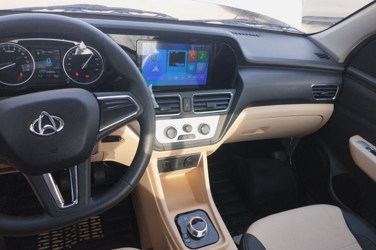 Used CHANGAN KUAYUE Wang X3 EV 2025 Model Comfortable Single-Row Box-Body Light Truck Interior 2