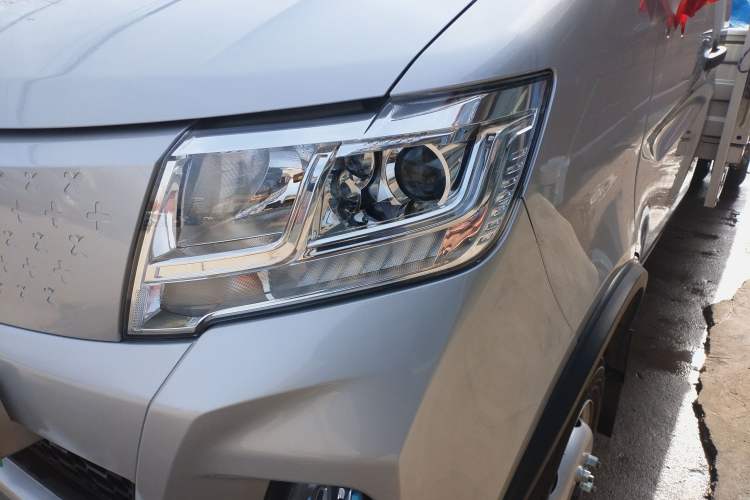 Used CHANGAN KUAYUE Wang X3 EV 2025 Model Comfortable Single-Row Box-Body Light Truck Left Front Headlight