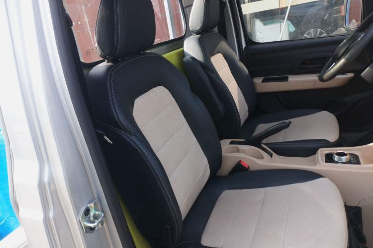 Used CHANGAN KUAYUE Wang X3 EV 2025 Model Comfortable Single-Row Box-Body Light Truck Right Front Seat
