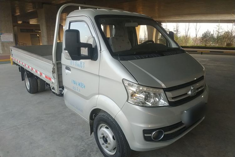 Used CHANGAN KUAYUE Wang X5 2018 1.5L PLUS Mid-Range Single-Cab with Dual Rear Wheels and Standard Cargo Bed DK15C Front Right 45 Deg
