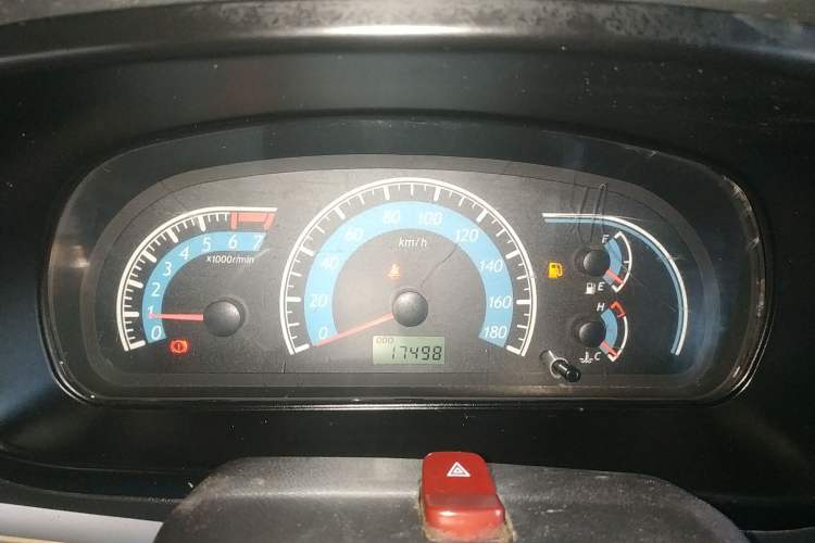 Used CHANGAN KUAYUE Wang X5 2018 1.5L PLUS Mid-Range Single-Cab with Dual Rear Wheels and Standard Cargo Bed DK15C Instrument Cluster