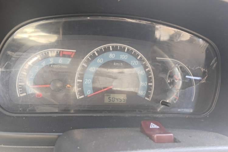 Used CHANGAN KUAYUE Wang X5 2021 1.6L Gasoline Comfort Edition Double Cab with Dual Rear Wheels 2850mm Cargo Bed DAM16KR Instrument Cluster