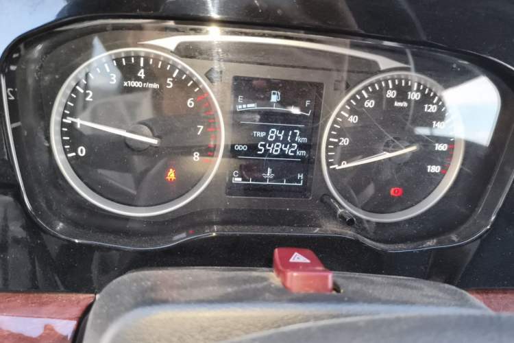 Used CHANGAN KUAYUE Wang X5 2021 1.6L Gasoline Standard Edition Double Cab with Dual Rear Wheels 3050mm Cargo Bed DAM16KR Odometer Close Up