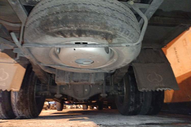 Used CHANGAN KUAYUE Wang X7 2023 1.6L CNG Double-Cab 3.05-meter version Chassis Rear
