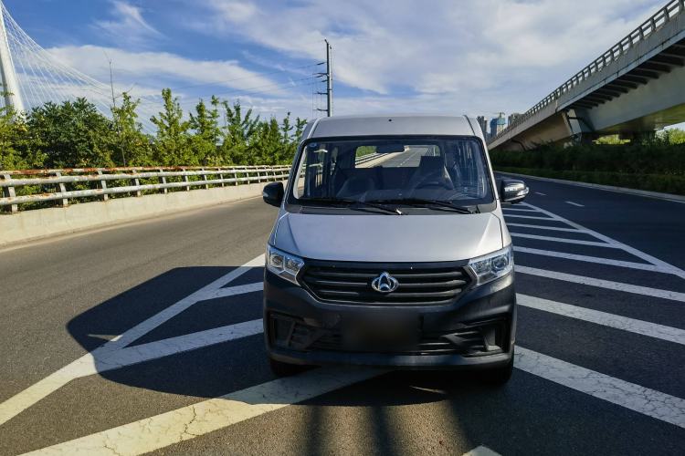 Used CHANGAN KUAYUE Xing V3 2023 1.3L Gasoline Standard Model 5-Seater Passenger Vehicle Exterior 1