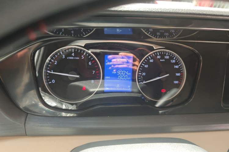 Used CHANGAN KUAYUE Xing V3 2023 1.5L Gasoline Comfort Edition 5-Seat Passenger Vehicle Instrument Cluster