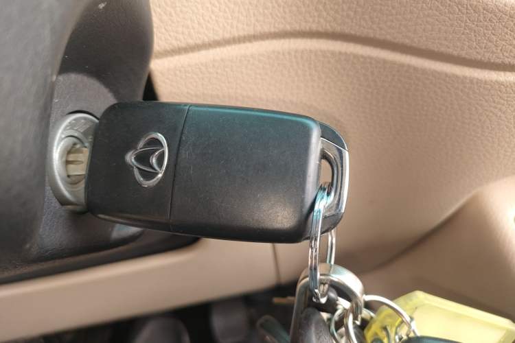 Used CHANGAN KUAYUE Xing V3 2022 1.5L Gasoline Comfort-Grade 5-Seater Passenger Vehicle JL473QH Vehicle Key