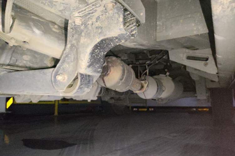 Used CHANGAN KUAYUE Xing V3  Chassis Front Left