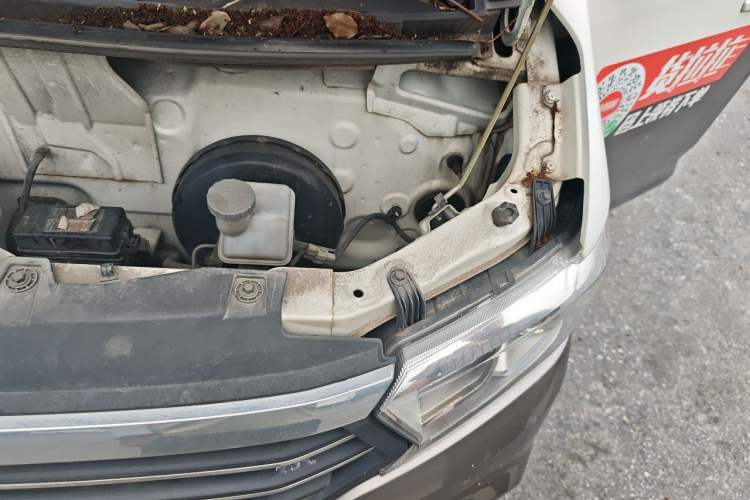 Used CHANGAN KUAYUE Xing V3 2022 1.5L Gasoline Standard Version 5-Seater Minivan JL473QH Engine Bay Left